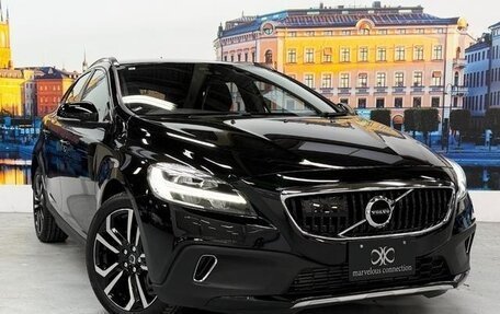 Volvo V40 Cross Country I, 2019 год, 1 460 017 рублей, 3 фотография