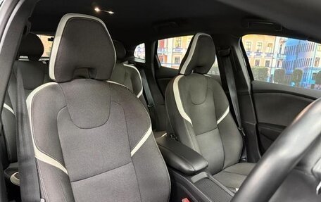 Volvo V40 Cross Country I, 2019 год, 1 460 017 рублей, 12 фотография