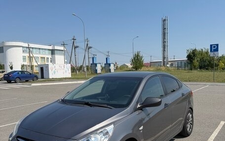Hyundai Solaris II рестайлинг, 2014 год, 700 000 рублей, 2 фотография