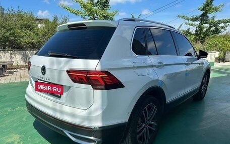 Volkswagen Tiguan II, 2022 год, 2 099 100 рублей, 4 фотография