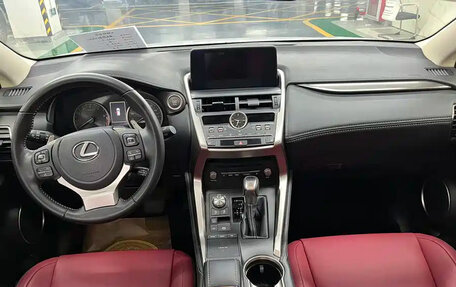 Lexus NX I, 2021 год, 2 700 000 рублей, 7 фотография