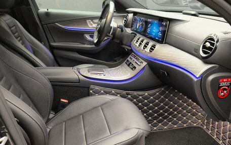 Mercedes-Benz E-Класс, 2021 год, 4 990 000 рублей, 10 фотография