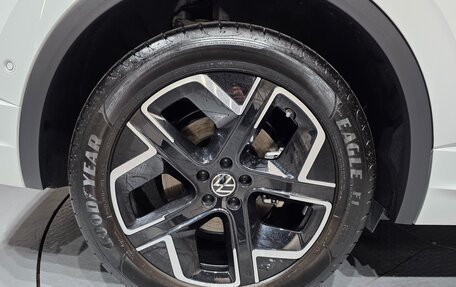 Volkswagen Touareg III, 2025 год, 10 230 000 рублей, 33 фотография