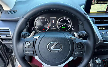 Lexus NX I, 2021 год, 2 700 000 рублей, 6 фотография