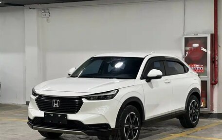 Honda Vezel, 2023 год, 1 820 000 рублей, 1 фотография