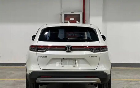 Honda Vezel, 2023 год, 1 820 000 рублей, 6 фотография