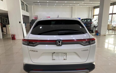 Honda Vezel, 2023 год, 1 782 095 рублей, 4 фотография