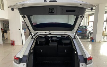 Honda Vezel, 2023 год, 1 782 095 рублей, 16 фотография