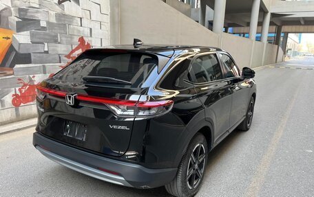 Honda Vezel, 2023 год, 1 847 095 рублей, 3 фотография