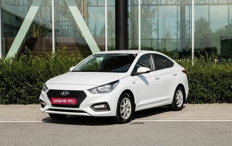 Hyundai Solaris II рестайлинг, 2018 год, 950 000 рублей, 1 фотография