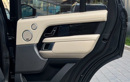 Land Rover Range Rover IV рестайлинг, 2018 год, 8 600 000 рублей, 30 фотография