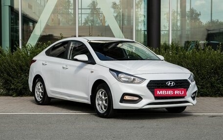 Hyundai Solaris II рестайлинг, 2018 год, 950 000 рублей, 5 фотография