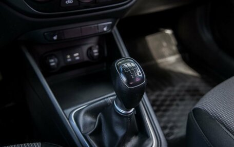 Hyundai Solaris II рестайлинг, 2018 год, 950 000 рублей, 22 фотография