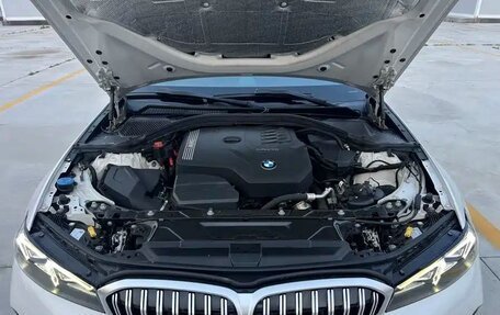 BMW 3 серия, 2023 год, 3 100 000 рублей, 10 фотография