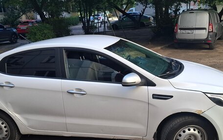 KIA Rio III рестайлинг, 2013 год, 363 000 рублей, 2 фотография