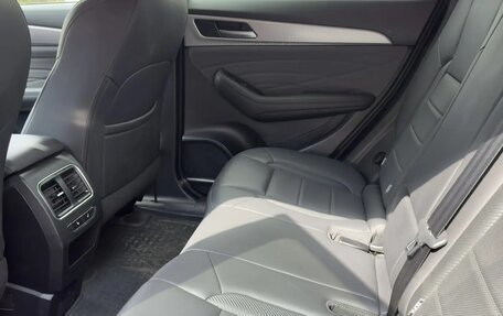 Haval F7x I, 2023 год, 2 400 000 рублей, 9 фотография