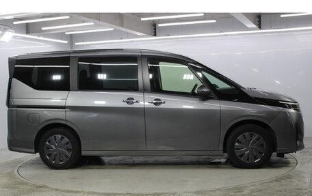 Nissan Serena, 2023 год, 1 920 000 рублей, 4 фотография
