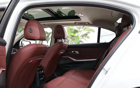BMW 3 серия, 2023 год, 2 690 000 рублей, 14 фотография
