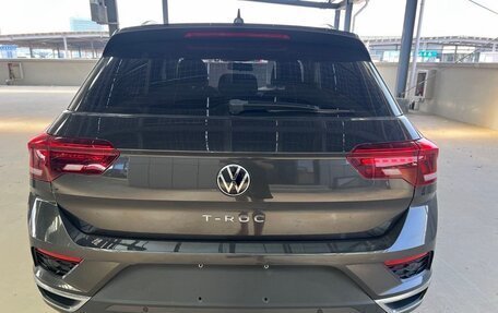 Volkswagen T-Roc I, 2022 год, 1 890 000 рублей, 4 фотография