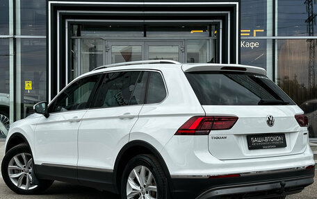 Volkswagen Tiguan II, 2018 год, 2 500 000 рублей, 5 фотография