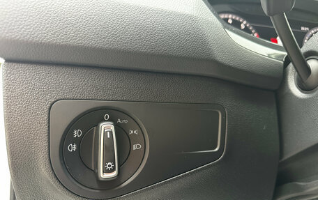 Volkswagen Tiguan II, 2018 год, 2 500 000 рублей, 19 фотография