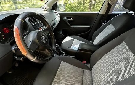 Volkswagen Polo VI (EU Market), 2012 год, 600 000 рублей, 10 фотография