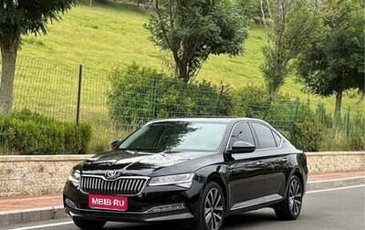 Skoda Superb III рестайлинг, 2023 год, 2 260 000 рублей, 1 фотография