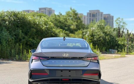 Hyundai Elantra, 2025 год, 1 710 100 рублей, 5 фотография