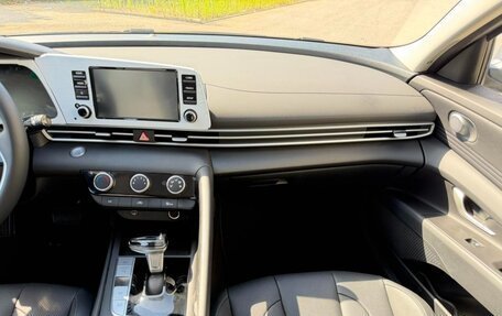 Hyundai Elantra, 2025 год, 1 710 100 рублей, 8 фотография