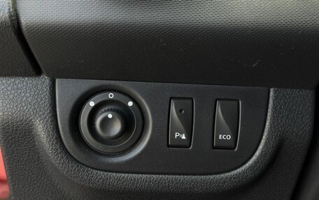 Renault Sandero II рестайлинг, 2015 год, 799 000 рублей, 16 фотография
