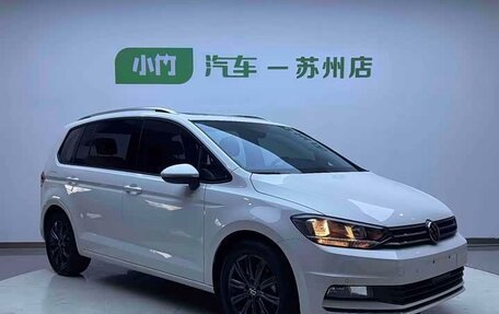 Volkswagen Touran III, 2022 год, 1 770 000 рублей, 3 фотография