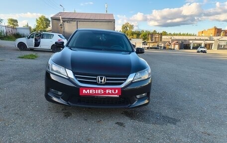 Honda Accord IX рестайлинг, 2013 год, 1 700 000 рублей, 7 фотография