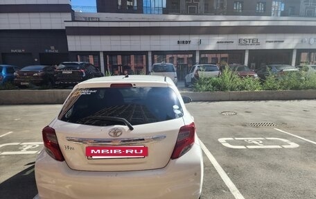 Toyota Vitz, 2016 год, 780 000 рублей, 3 фотография