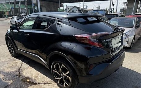 Toyota C-HR I рестайлинг, 2017 год, 1 380 000 рублей, 4 фотография