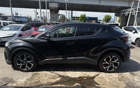 Toyota C-HR I рестайлинг, 2017 год, 1 380 000 рублей, 3 фотография