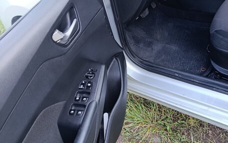 Hyundai Solaris II рестайлинг, 2018 год, 740 000 рублей, 6 фотография