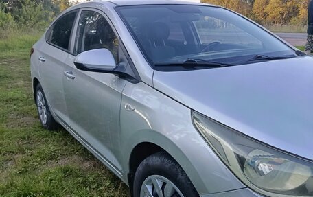 Hyundai Solaris II рестайлинг, 2018 год, 740 000 рублей, 2 фотография