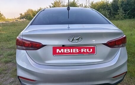 Hyundai Solaris II рестайлинг, 2018 год, 740 000 рублей, 12 фотография