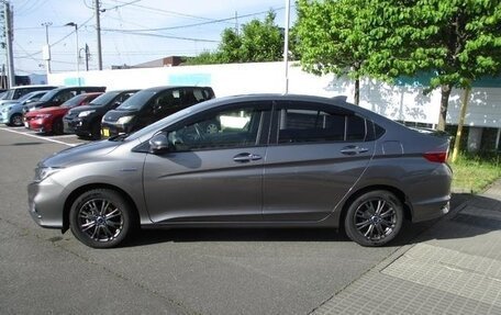 Honda Grace I, 2019 год, 1 060 000 рублей, 3 фотография