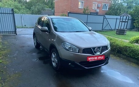Nissan Qashqai, 2011 год, 1 050 000 рублей, 2 фотография