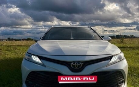 Toyota Camry, 2018 год, 1 650 000 рублей, 3 фотография