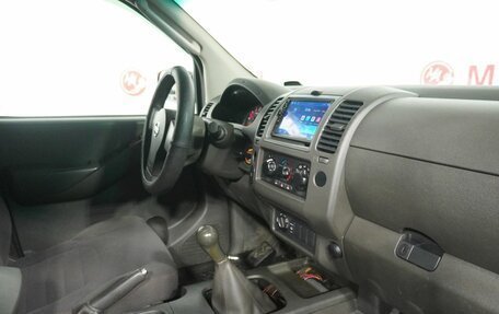 Nissan Navara (Frontier), 2008 год, 710 000 рублей, 10 фотография