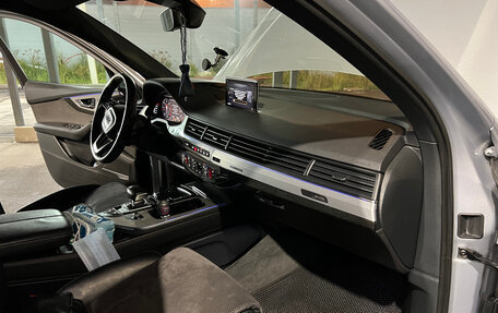 Audi Q7, 2015 год, 2 200 000 рублей, 24 фотография