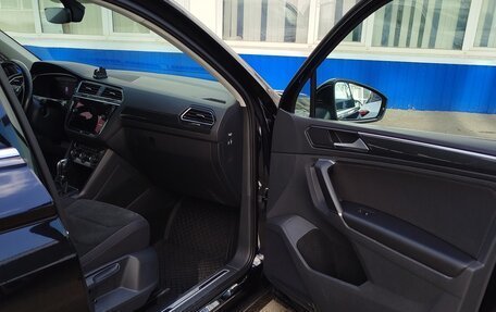 Volkswagen Tiguan II, 2017 год, 2 250 000 рублей, 14 фотография