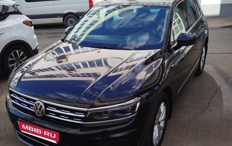 Volkswagen Tiguan II, 2017 год, 2 250 000 рублей, 3 фотография