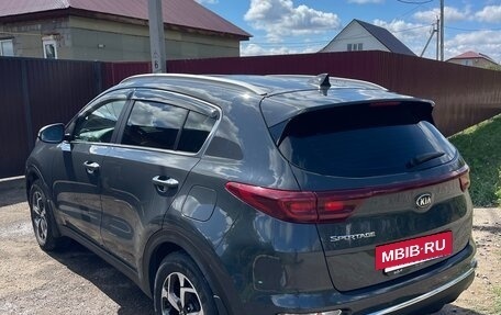 KIA Sportage IV рестайлинг, 2022 год, 2 700 000 рублей, 4 фотография