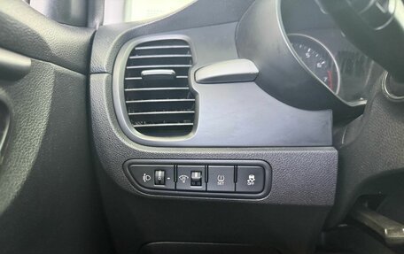 KIA Rio IV, 2019 год, 1 299 000 рублей, 15 фотография