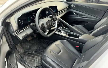 Hyundai Elantra, 2023 год, 1 216 020 рублей, 13 фотография