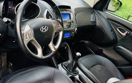 Hyundai ix35 I рестайлинг, 2011 год, 1 100 000 рублей, 14 фотография
