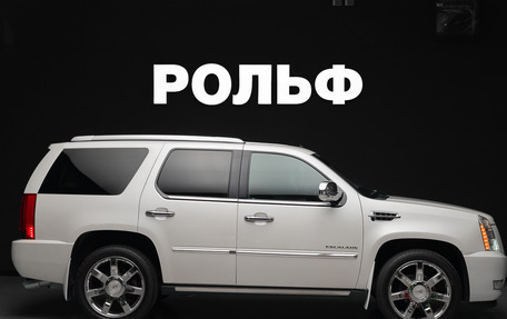 Cadillac Escalade III, 2010 год, 2 190 000 рублей, 2 фотография